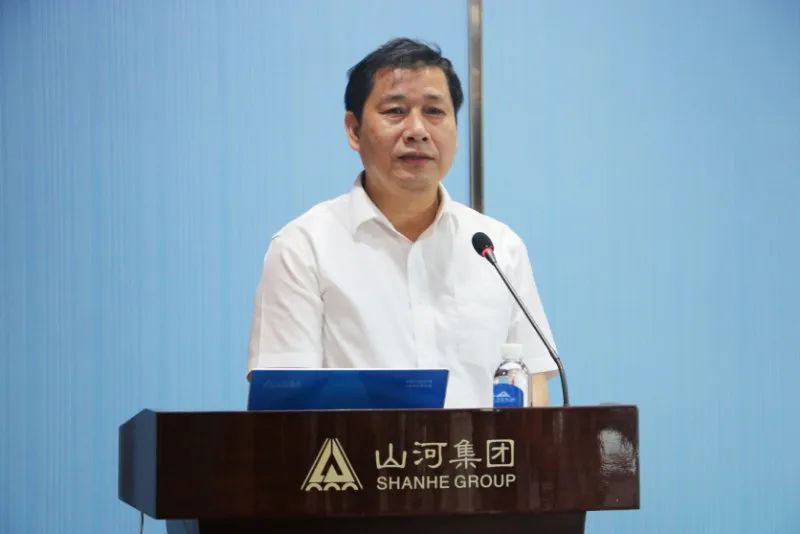 楚商联合会授予湖北楚德律所被「常务理事单位」荣誉称号  (图1)