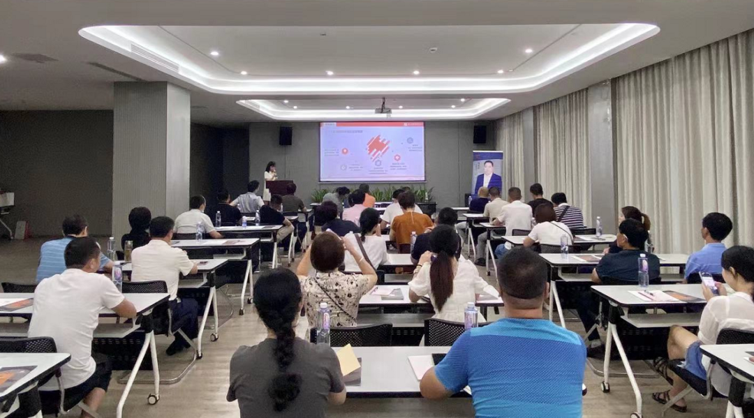 楚德于嘉晟集团开展法律培训大会成功举办(图2)