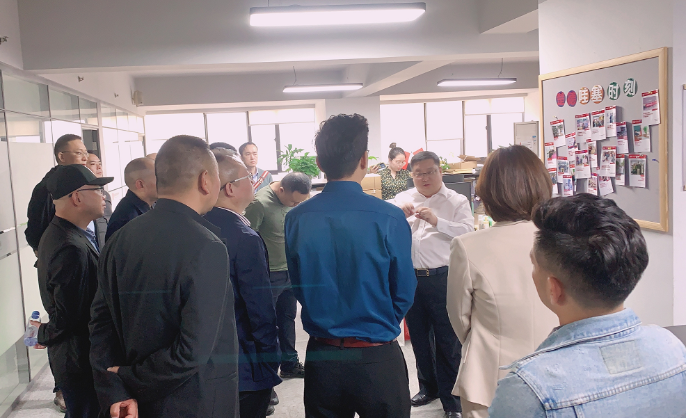 喜讯 | 楚德律所被授予武汉市咸丰商会常务副会长单位(图5)