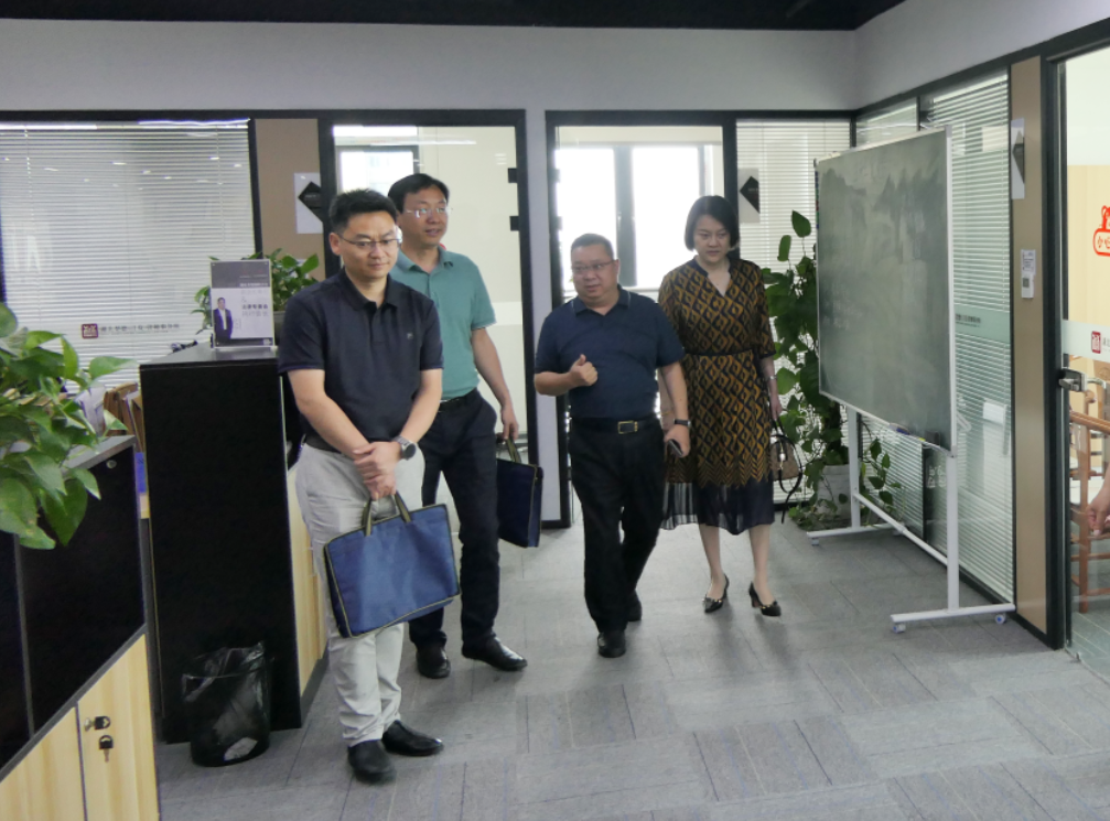 省司法厅领导莅临江夏分所调研指导 给予充分肯定(图2)